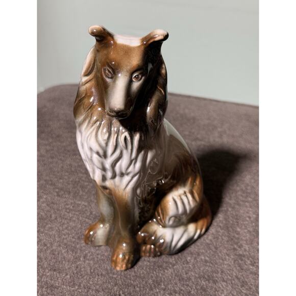 Signed BRASIL Sitting Collie Dog Figure, Painted Porcelain, 7" - Picture 1 of 16